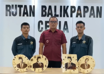 Kreatif dan Inspiratif, Warga Binaan Rutan Balikpapan Ciptakan Lukisan Kayu Bakar Presiden Prabowo