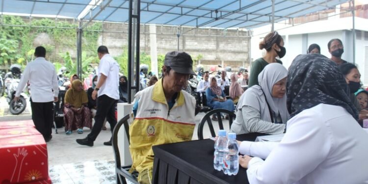 Rutan Surabaya Gelar Pemeriksaan Kesehatan Gratis, Bukti Nyata Kepedulian Kemenimipas untuk Masyarakat