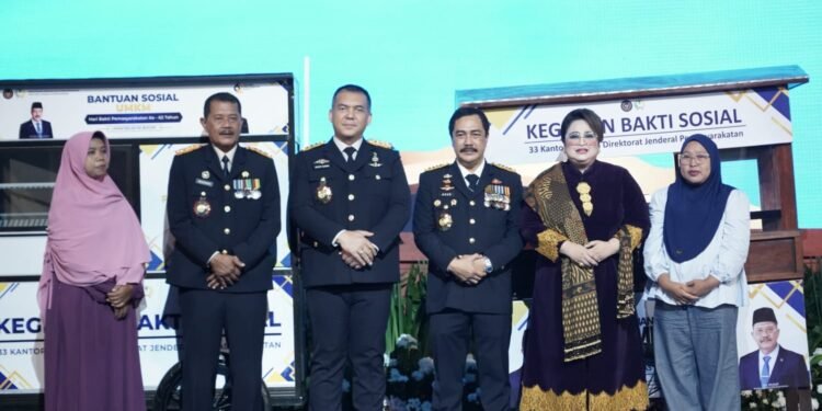 Kemenimipas Salurkan Gerobak Usaha ke Keluarga Warga Binaan