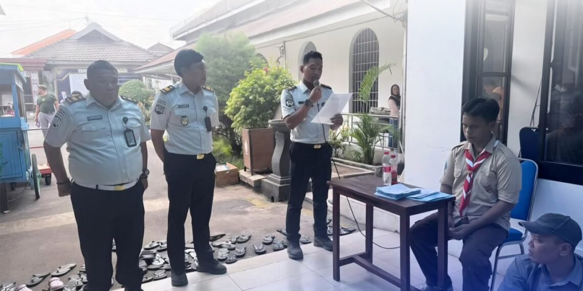 Mulai Akhir April, Lapas Madiun Batasi Pengunjung dan Barang Bawaan