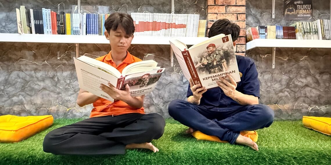 Komisi XIII DPR RI Dorong Program Literasi Rutan Surabaya Jadi Model Nasional